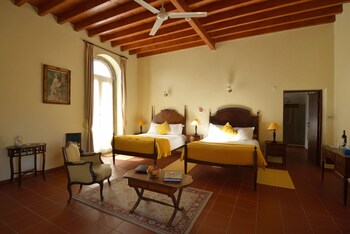 room-image