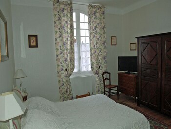 room-image