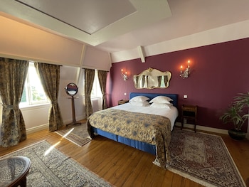 room-image