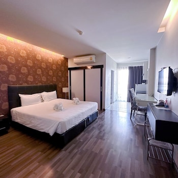 room-image