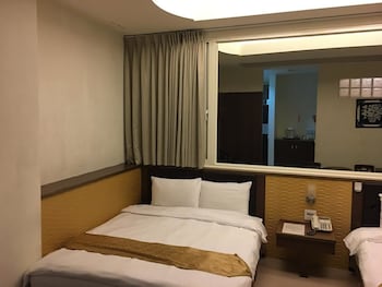 room-image