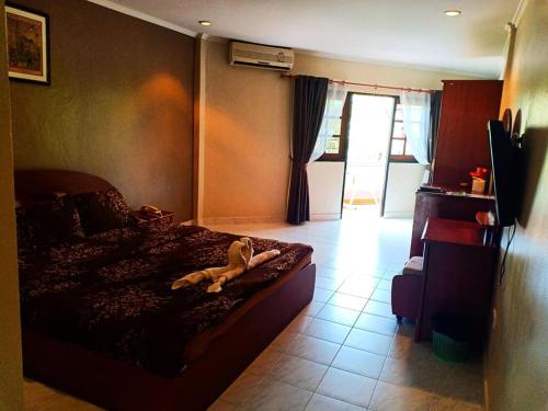 room-image