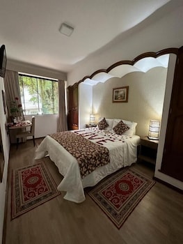room-image