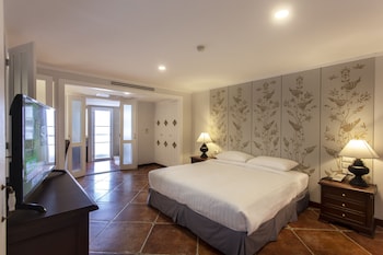 room-image