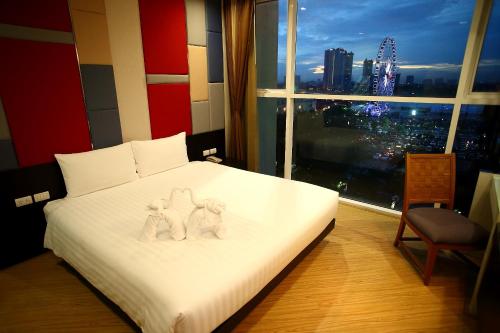 room-image