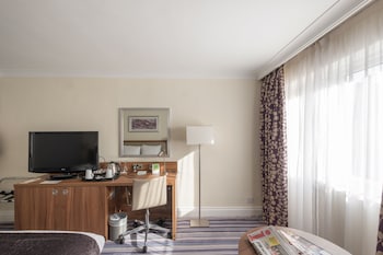 room-image