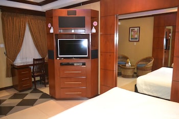 room-image
