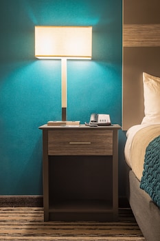 room-image