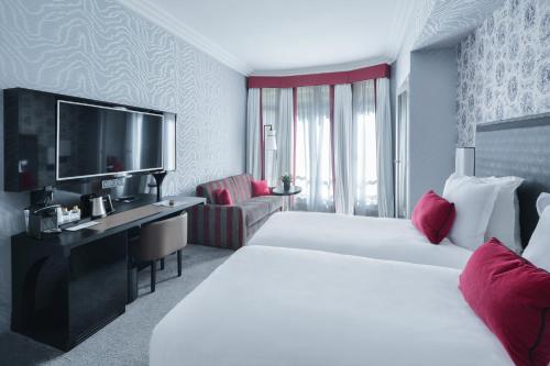 room-image