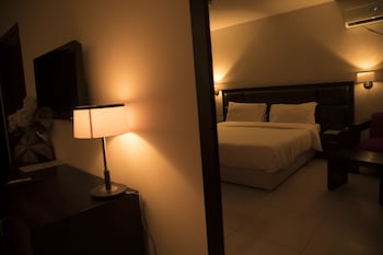room-image