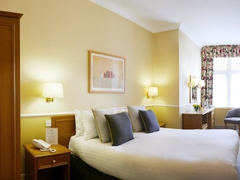 room-image