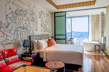 room-image
