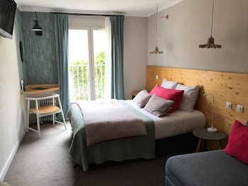 room-image