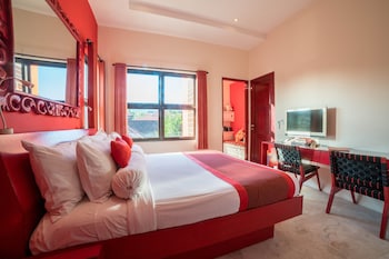 room-image