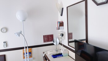 room-image