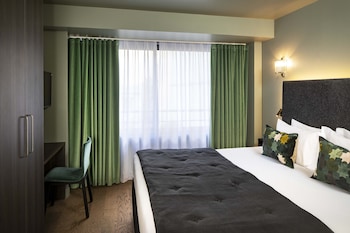room-image