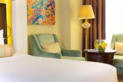 room-image