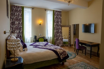 room-image