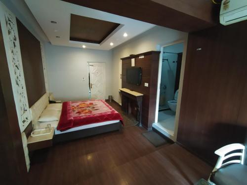 room-image