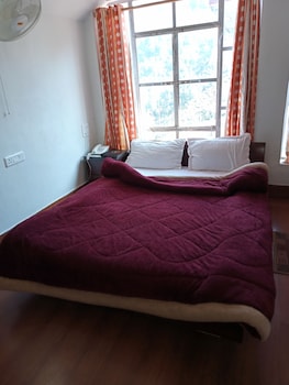room-image