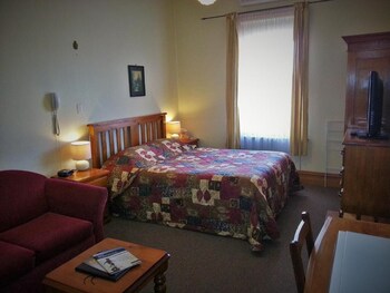 room-image