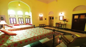 room-image