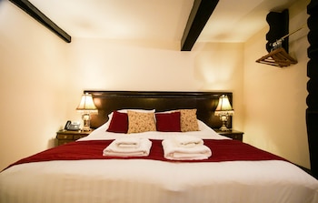 room-image