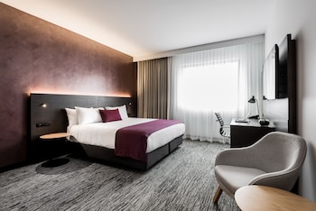 room-image