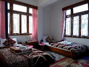 room-image