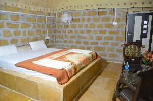 room-image