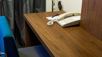 room-image