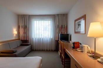 room-image