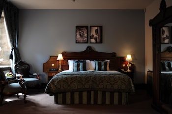 room-image