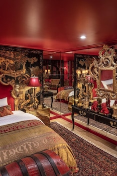 room-image