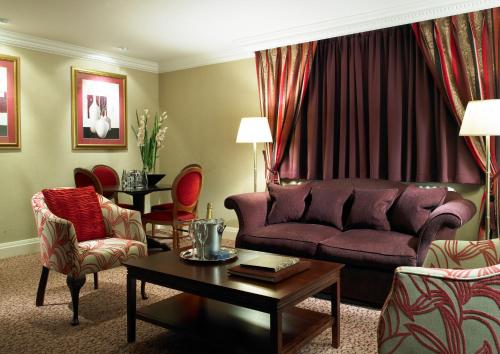 room-image
