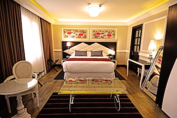 room-image
