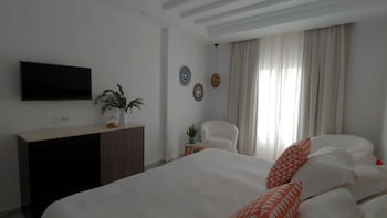 room-image