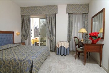 room-image