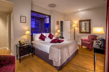 room-image
