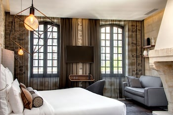 room-image