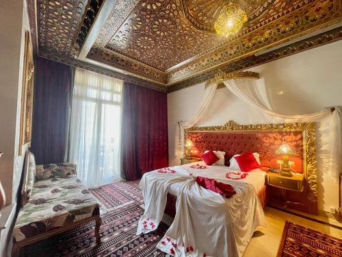 room-image