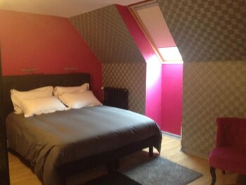 room-image