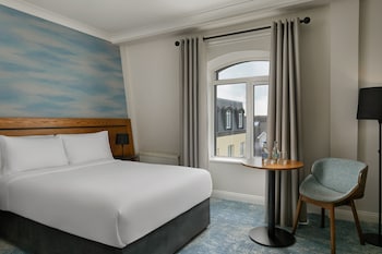 room-image