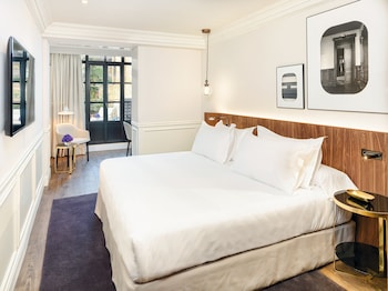 room-image