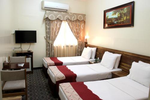 room-image