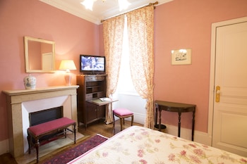 room-image