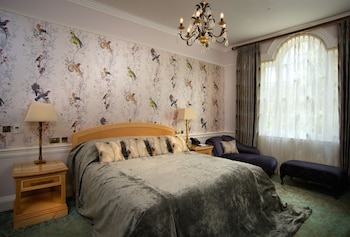 room-image