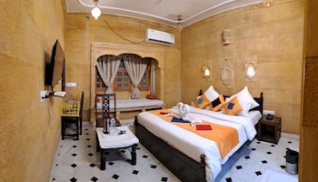 room-image