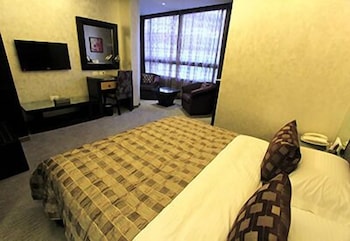 room-image