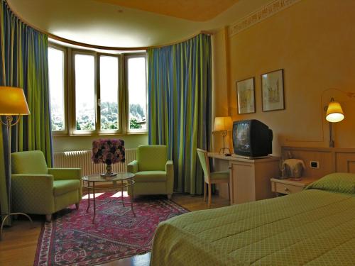 room-image